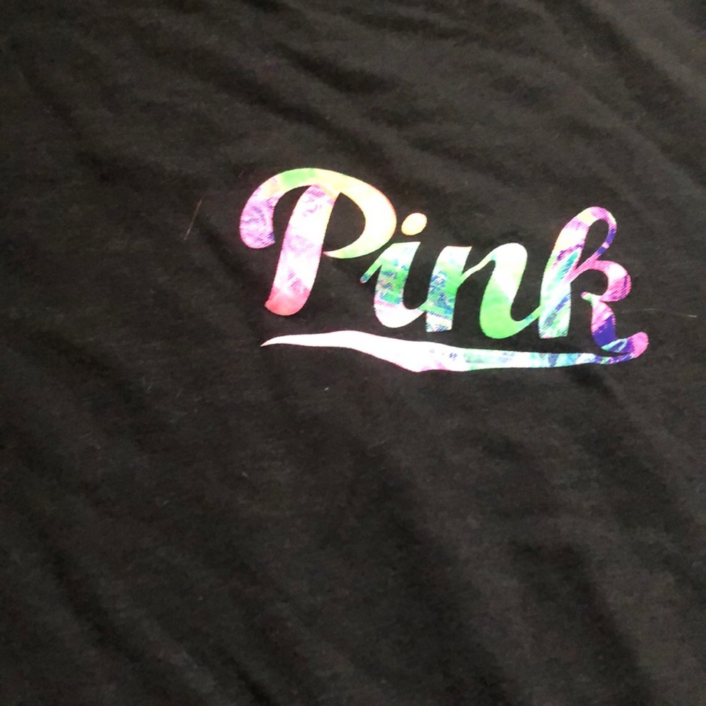 Pink/vs shirt - Picture 2 of 4